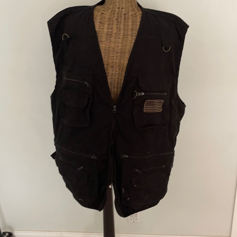 Guide Gear Concealment Vest Color Black  Size 5xl NWT